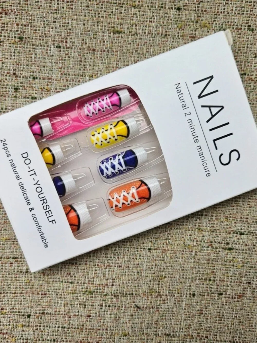 Nails 24 pcs 2 Minute Manicure Shoe Laces style Multi Color Nails New in box